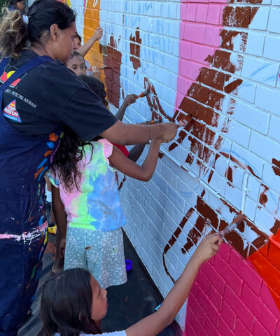 Bold new community mural by Aboriginal artist comes to life as part of ...