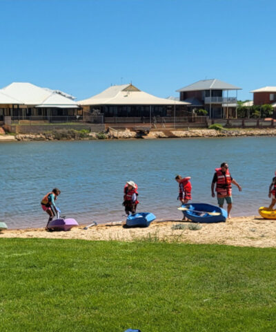 Hip-hoppin' in Carnarvon! Local children record song and music video to ...